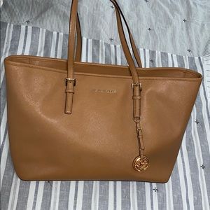 Michael Kors Tote